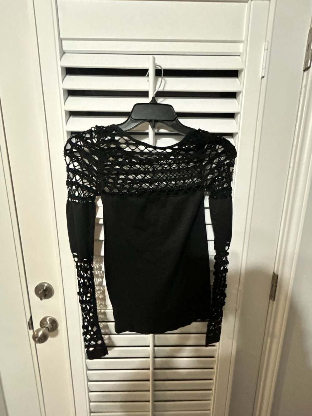 VENUS Black Long Sleeve Mesh & Cutout Net Yoke Top